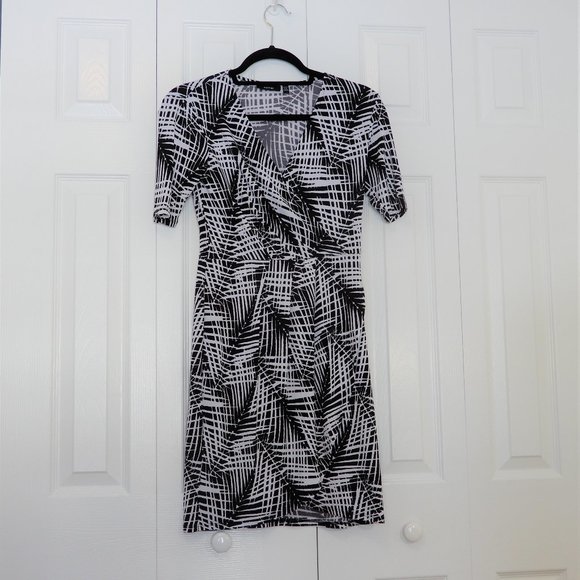 Apt 9 spring/summer dress in size PXS - Picture 1 of 9